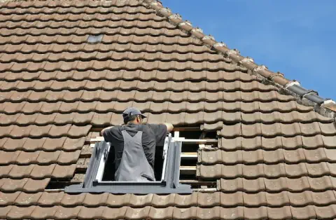 Pose de velux - Saint-Éloy-de-Gy
